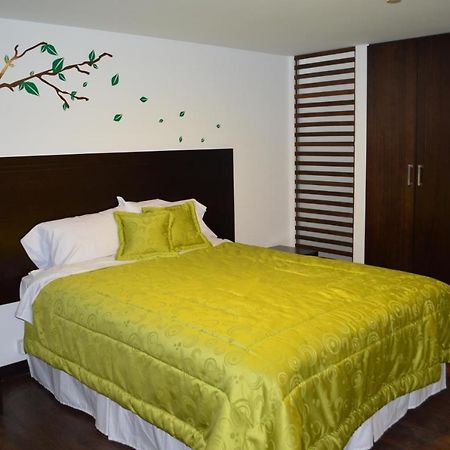 Hostal Delia Victoria Cuenca Buitenkant foto