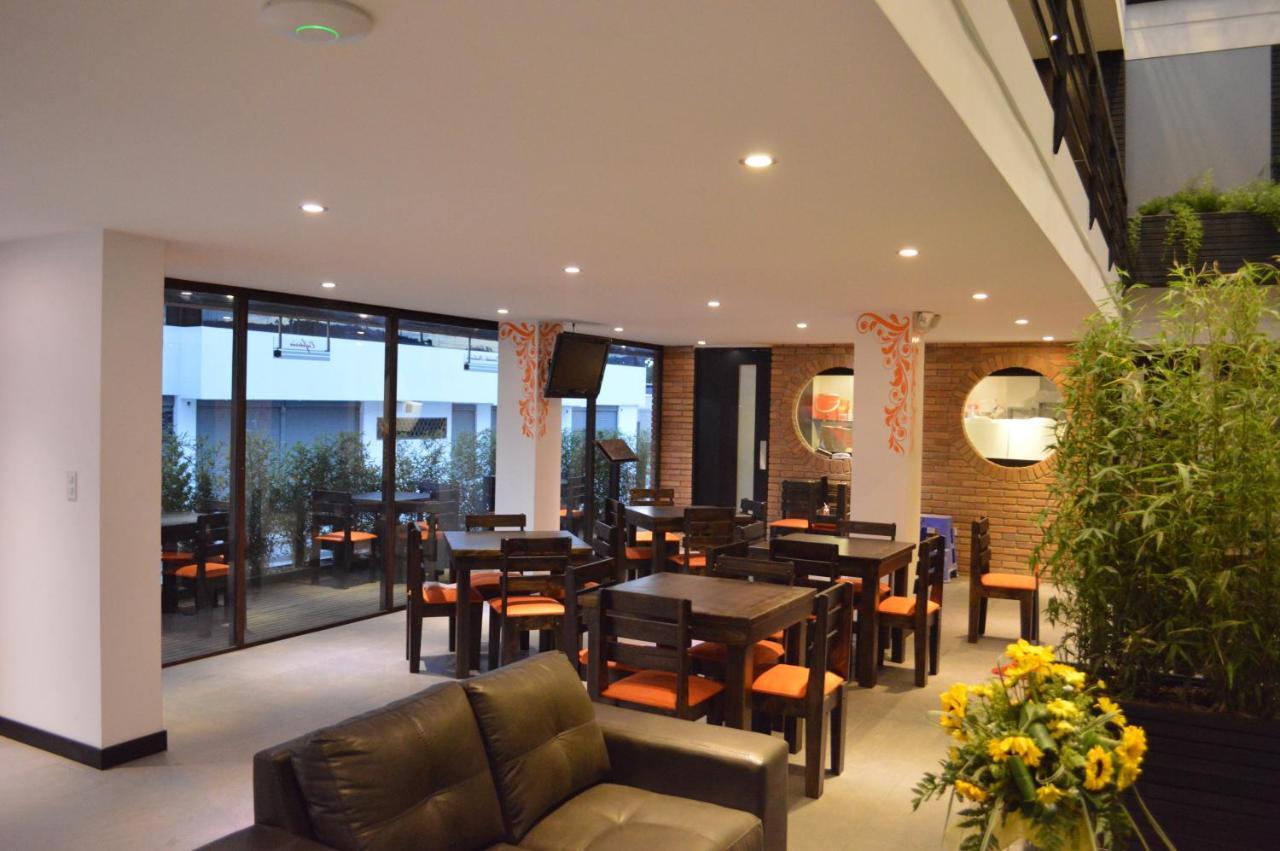 Hostal Delia Victoria Cuenca Buitenkant foto